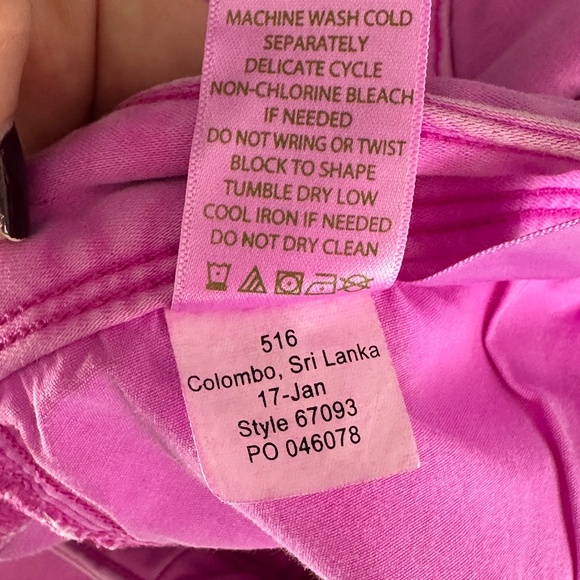 Lilly Pulitzer Bright Barbie Pink Worth Skinny Jeans Size 4 Super Soft Denim - Picture 10 of 10